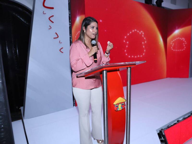 Davivienda presenta su campaña de vivienda: “Se me alinearon los astros, con Davivienda tendré mi casa”