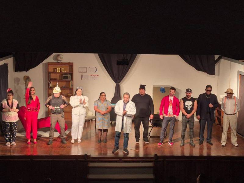 Elenco de la Compañía Teatral Zorzales.