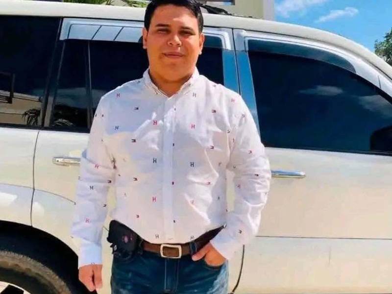 Foto en vida de Dereck McNeil.