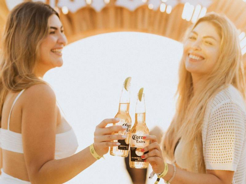 Roatán celebró con éxito el Corona Sunsets: una fiesta de ritmo en el paraíso