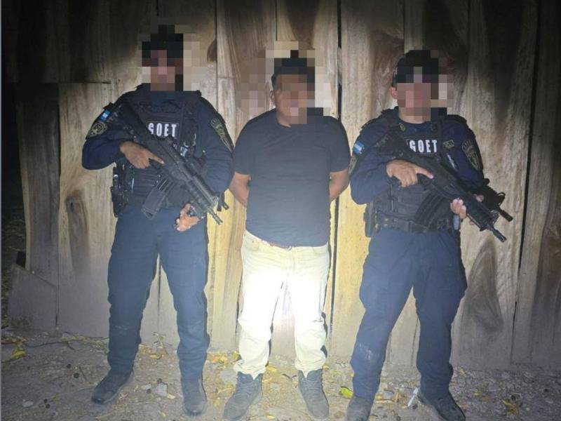 El detenido es un un hombre de 37 años, originario de la República de El Salvador.
