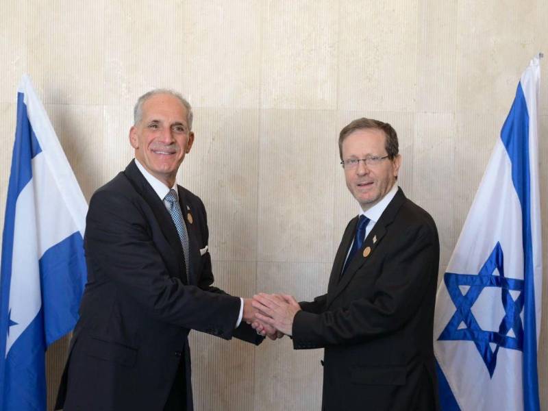 Nasry Asfura, presidente de Honduras, y Isaac Herzog, presidente de Israel.