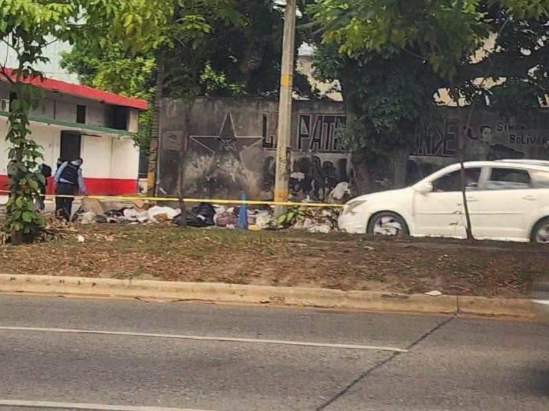 De acuerdo con la información preliminar, el cuerpo se encontraba dentro de un saco de color blanco y estaba amarrado con lazos.