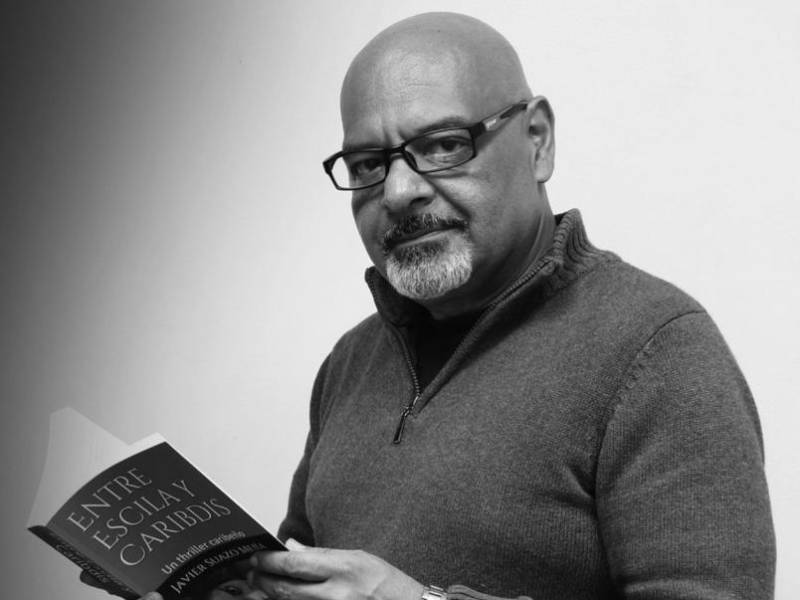 Javier Suazo Mejía, escritor y editor.