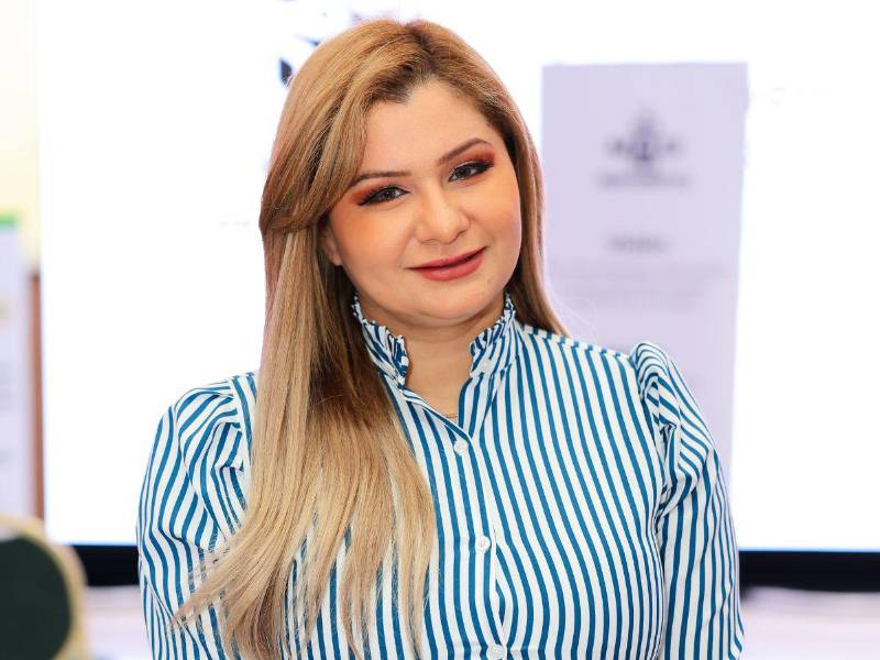 Emma Mejía de Valladares, directora de Mercadeo de UTH.