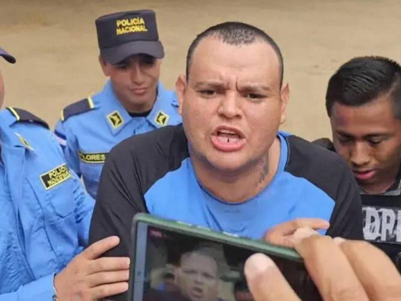Urias Jabin Lovo Montoya, creador de contenido, enfrenta un proceso judicial tras ser acusado de realizar falsas llamadas al Sistema Nacional de Emergencias 911.