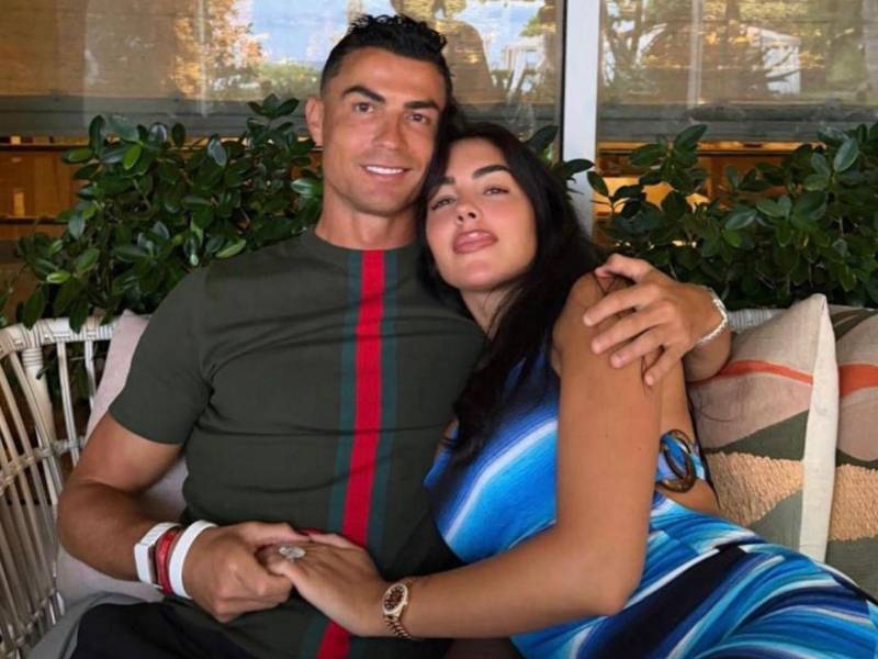 Al parecer, mañana, sábado 8 de agosto, será el gran día para Georgina Rodríguez y Cristiano Ronaldo, de 32 y 41 años de edad, respectivamente, porque se especula que celebrarán su boda para decir “sí, acepto” y sellar su historia de amor que empezó en 2016.
