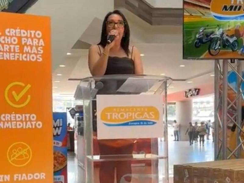 Almacenes Tropigas inaugura la temporada futbolera con el lanzamiento de La Cancha Naranja