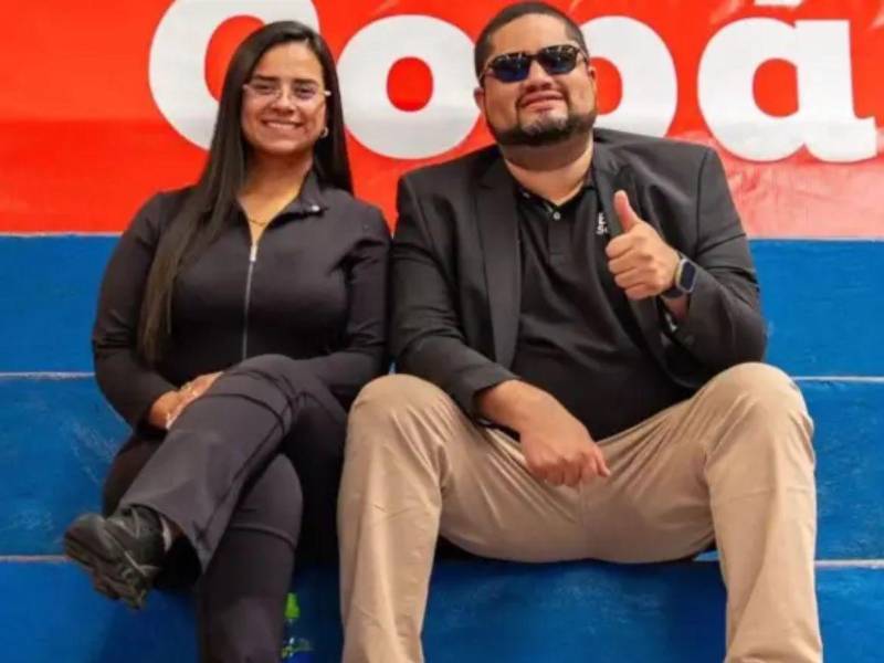 La diputada Isis Carolina Cuéllar y el exministro José Carlos Cardona Erazo.
