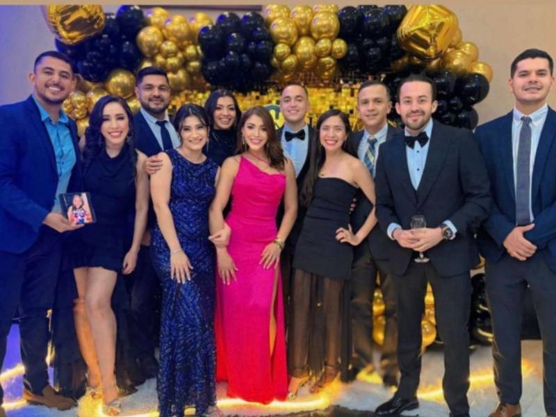 La Gavilla cierra el año con gala, reconocimientos y nueva camiseta oficial