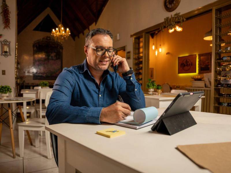Banco CUSCATLAN ha fortalecido su aplicación móvil, su banca digital y un chatbot corporativo.