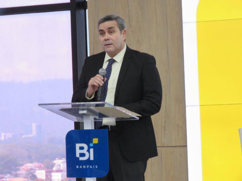 Lic. Francisco Lavadie, Vicepresidente Ejecutivo de Créditos.