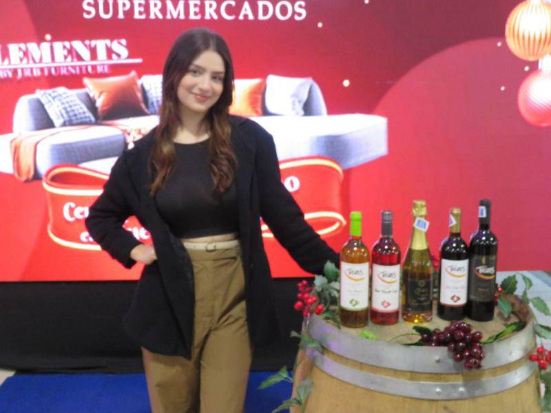 Supermercados Colonial presenta su campaña navideña “Mágica Navidad Colonial”