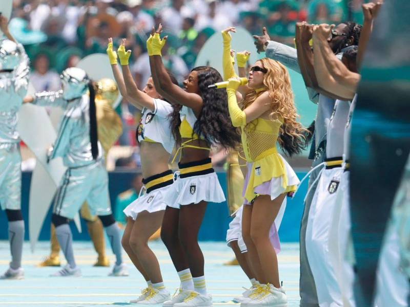 La Copa Mundial de 2026 comenzó oficialmente este jueves con una espectacular ceremonia inaugural en el icónico Estadio Azteca de Ciudad de México, escenario que volvió a hacer historia al convertirse en el primero en albergar tres inauguraciones mundialistas.
