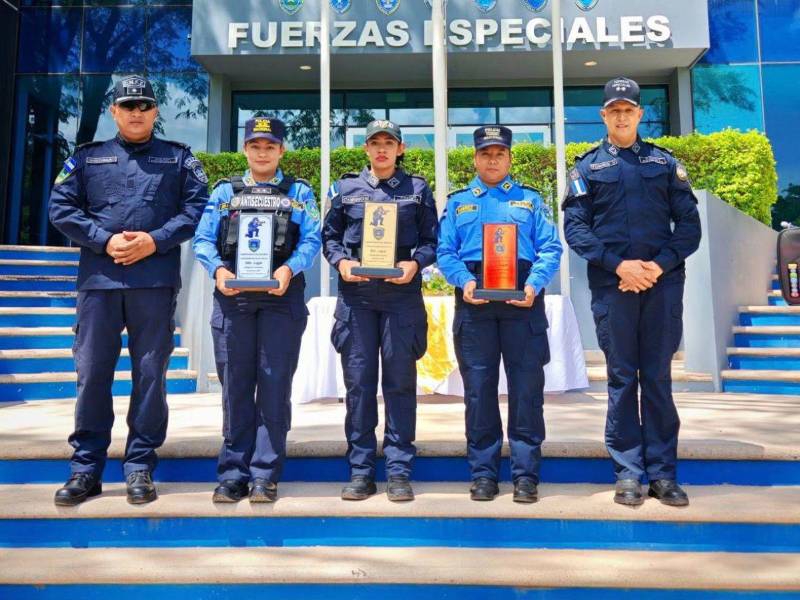 La Dirección Nacional de Fuerzas Especiales realizó la premiación de una competencia de disparo.