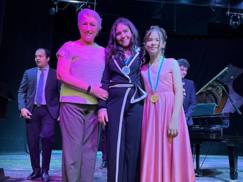 Ana Lucía Ruíz, Xóchitl Sunseri y Lourdes Zaldivar