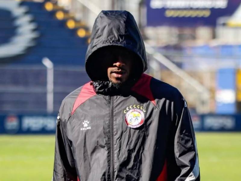 Nuevo escándalo. El nombre del jugador tico Derrikson Quirós, vuelve a estar en el foco de los reflectores tras un nuevo comunicado donde sorprende con confesión.