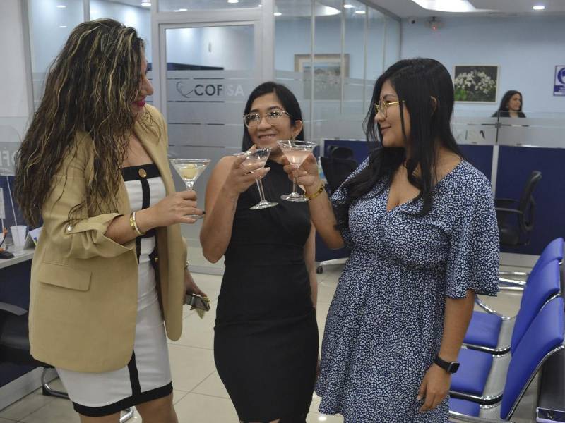 Las 22 agencias de Cofisa se unieron para honrar a las mujeres que forman parte esencial de su éxito.