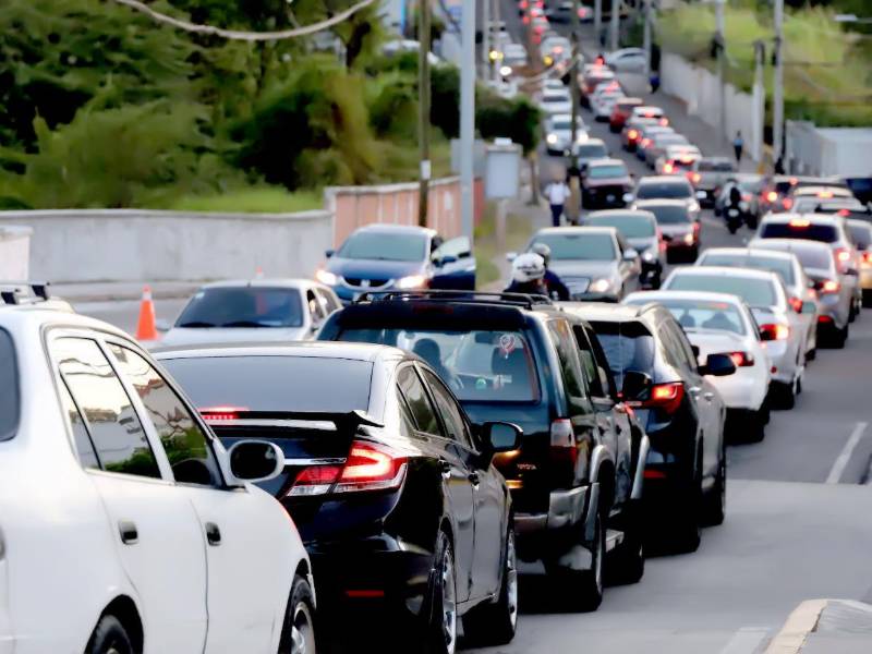 Un análisis de LA PRENSA Premium encontró aumentos importantes en la tasa vial entre 2025 y 2026, con los mayores incrementos concentrados en municipios de Yoro y Colón.