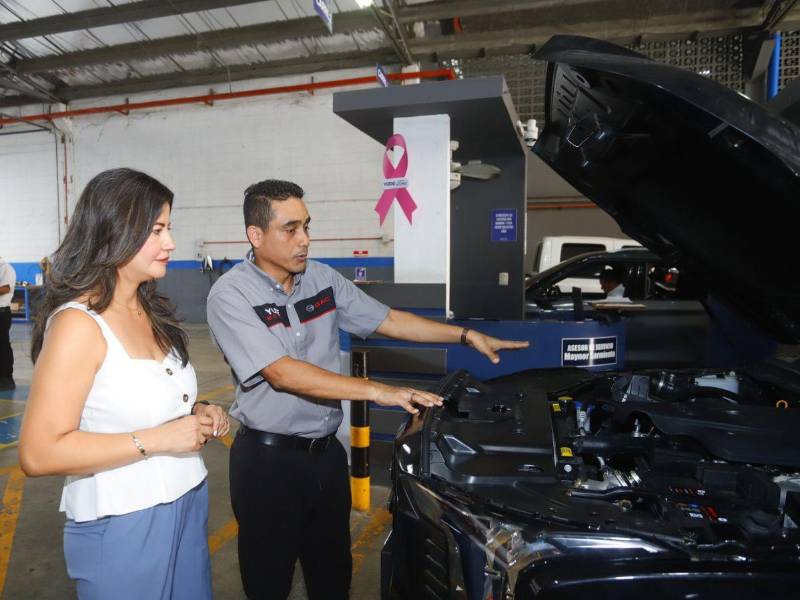 La atención postventa comienza con la programación de una cita y continúa con el mantenimiento y seguimiento de las necesidades del vehículo.