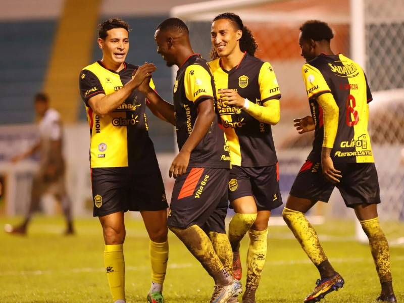 Doblete de Darixon Vuelto en la victoria 4-3 contra Platense