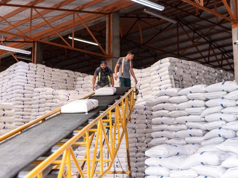 Honduras destinó 1,022 millones de lempiras en 2026 para la merienda escolar en más de 21,000 centros educativos públicos.