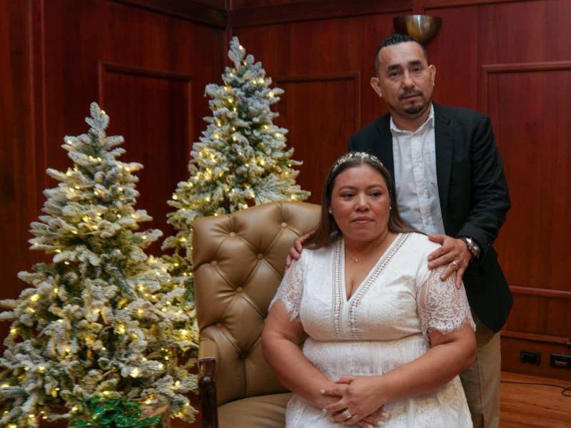 Éstas fiestas dicembrinas serán diferentes para las parejas que contrajeron matrimonio hoy en San Pedro Sula.