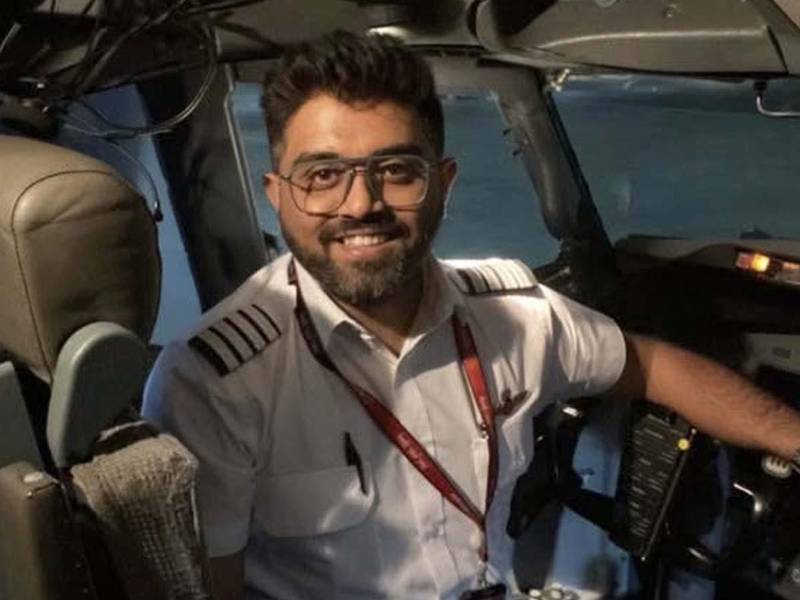 El piloto indio Smit Machchhar resultó herido durante el incidente ocurrido en el vuelo FZ1073 de Flydubai, que transportaba a 174 pasajeros israelíes y otros ocupantes.