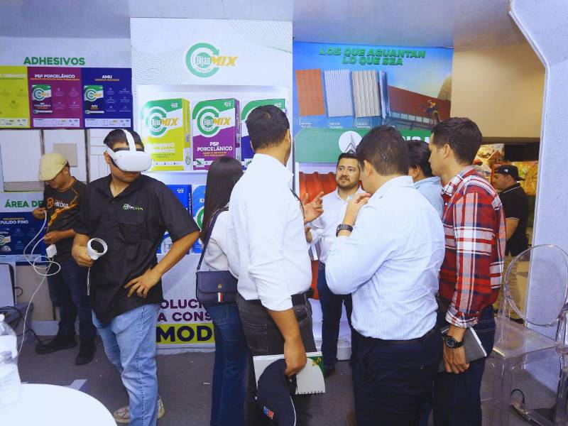 El stand de Cenosa integró innovación, networking y asesoría técnica.