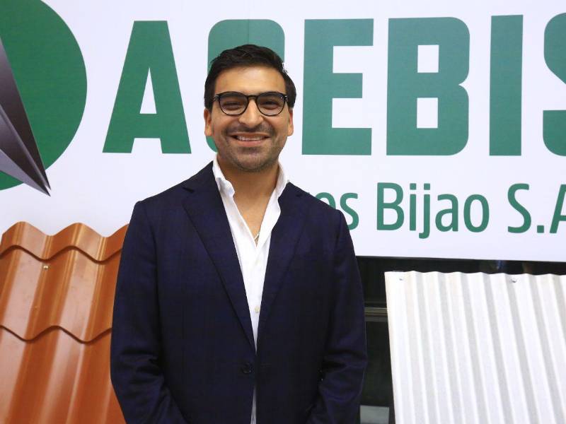 Eric Rosenthal reafirmó el compromiso de la compañía con la industria de la construcción en Honduras.