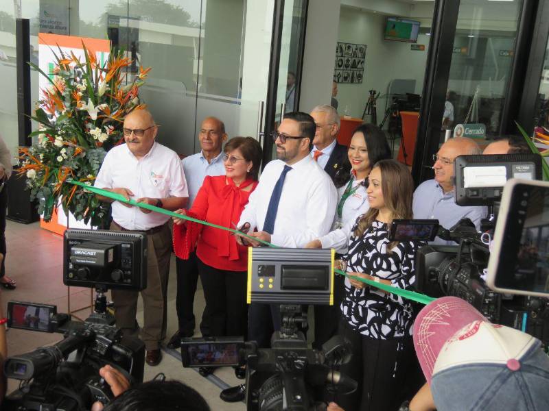 La prestigiosa institución financiera inaugura su agencia número 60 en la zona norte del país, ubicada estratégicamente en el Town Center de la vibrante capital industrial.