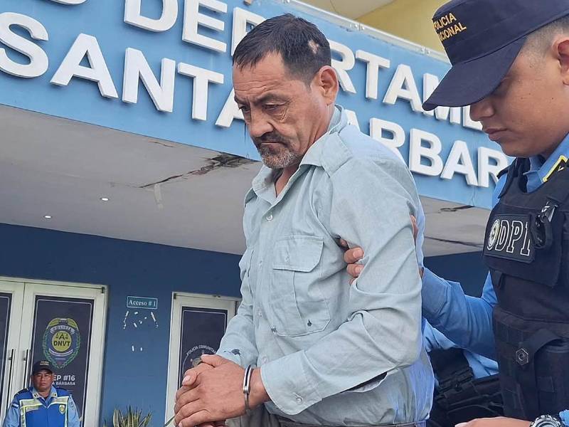 Alberto Parra, de 46 años, fue detenido por agentes de la Policía Nacional.