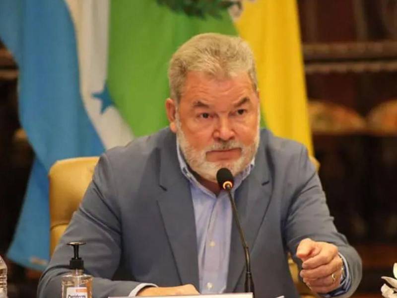 Roberto Contreras, alcalde de San Pedro Sula y presidente del Consejo Central Ejecutivo del Partido Liberal de Honduras (CCEPL).