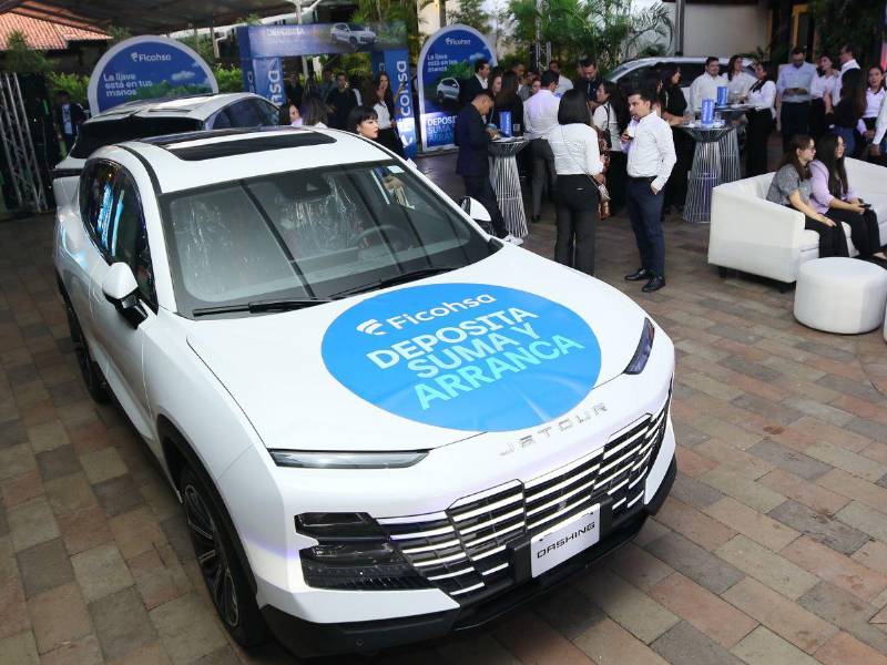 Banco Ficohsa lanza la promoción “Deposita, Suma y Arranca” para incentivar el hábito del ahorro entre los hondureños.