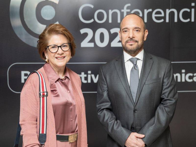 A lo largo del evento, los participantes abordaron temas clave como la generación de empleo, reducción de la pobreza y fortalecimiento del clima de inversión en el país.