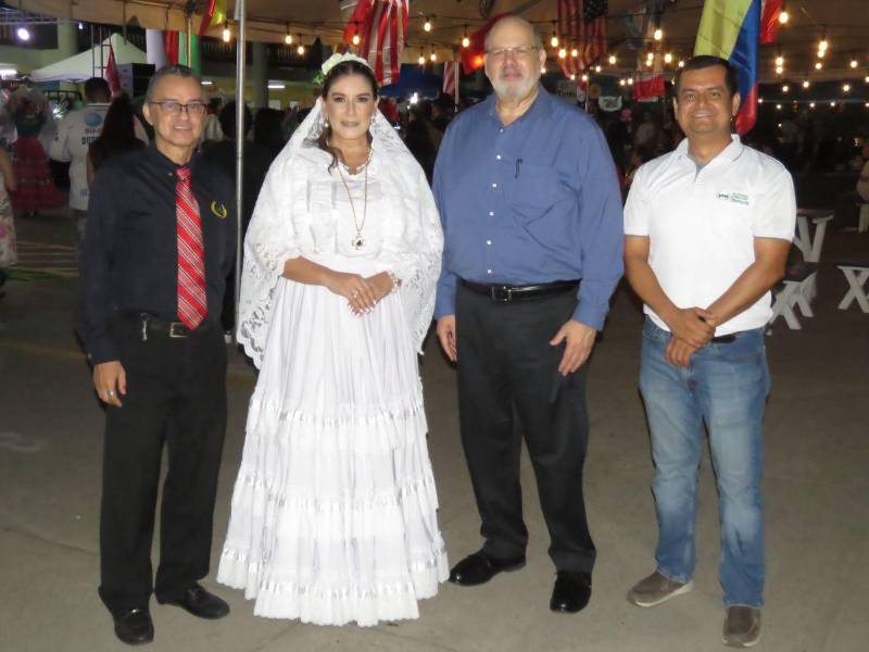 UTH cierra su 40° Aniversario con broche de oro celebrando su primer Festival de las Naciones con éxito