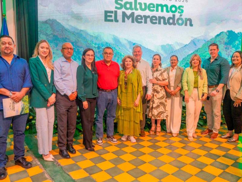 El cabildo abierto fue presidido por las autoridades municipales, participaron algunos regidores y diputados por el departamento de Cortés.