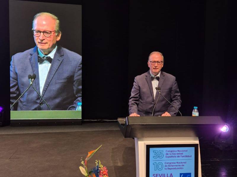Honduras destaca en Sevilla: Dr. Eduardo Bueso presenta avances en fertilidad ante la SEF