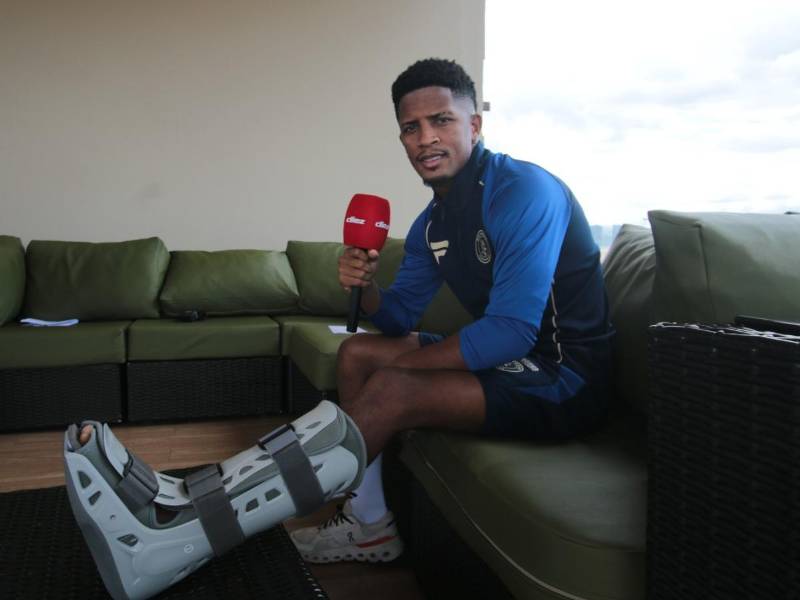 El futbolista panameño tuvo una extensa entrevista donde contó como va su recuperación y sus momentos con el Motagua. FOTO Estalin Irías.