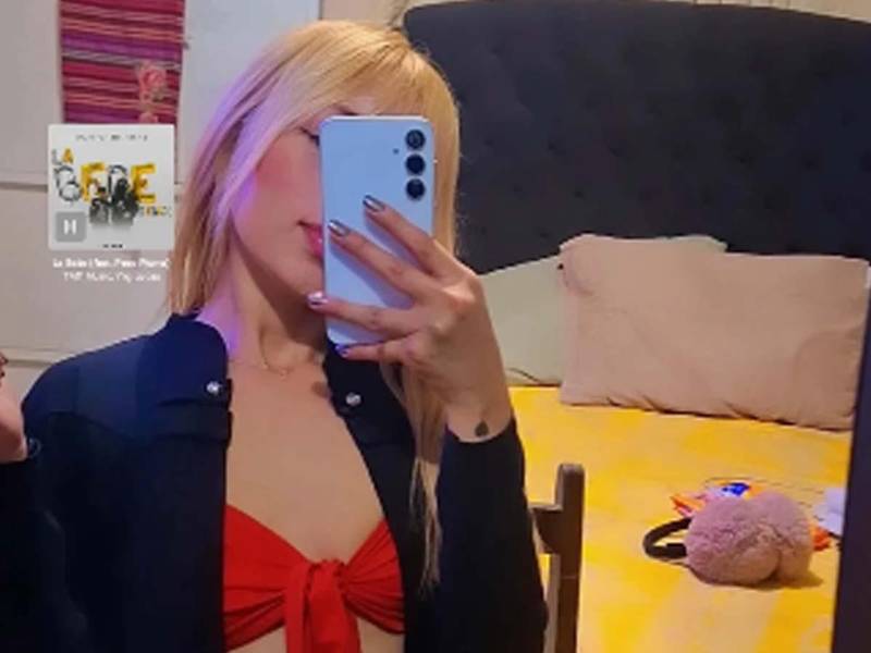 Olga Carolina Esquité, de 43 años, y su hija Natali Nicole Esquité, de 23, fueron atacadas a balazos la tarde del martes 8 de septiembre dentro de una venta de ropa usada en la colonia Santa Fe mientras una de ellas realizaba una transmisión en vivo para vender prendas.