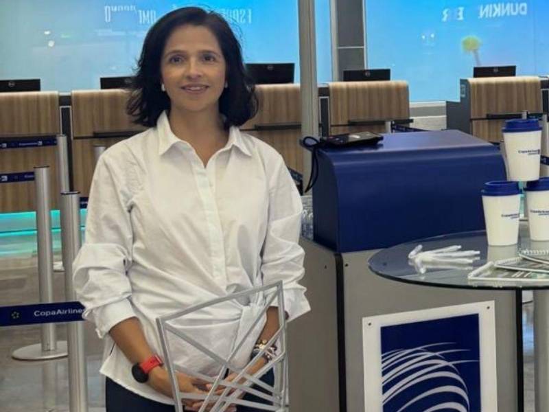 Ana Carolina Morales, gerente de Ventas de Copa Airlines en Honduras, declaró a LA PRENSA que la aerolínea tiene interés en operar vuelos hacia el aeropuerto de Roatán, aunque todavía no existe nada concreto y las conversaciones continúan.