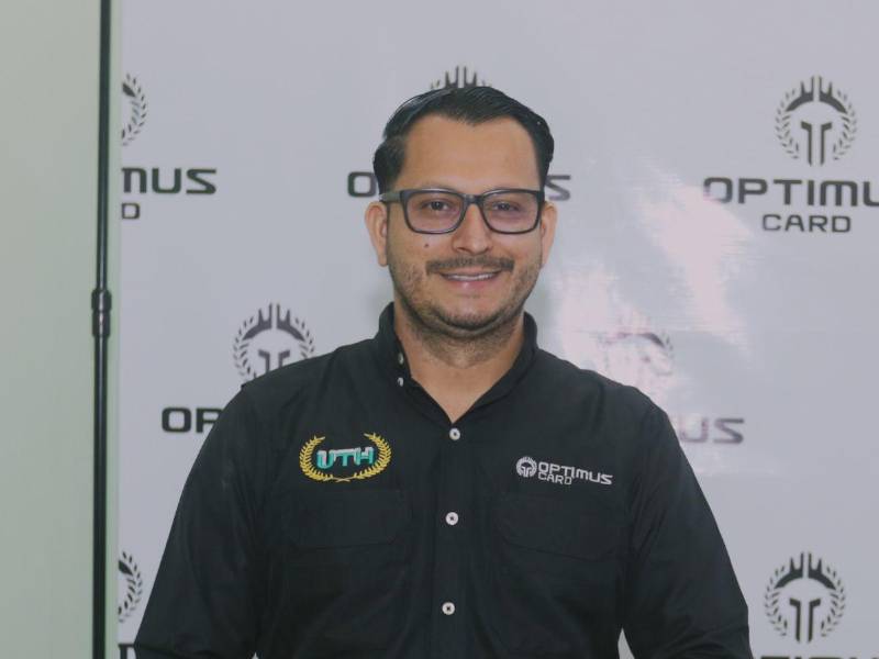 Ricardo Rivera, gerente comercial de Optimus Card.
