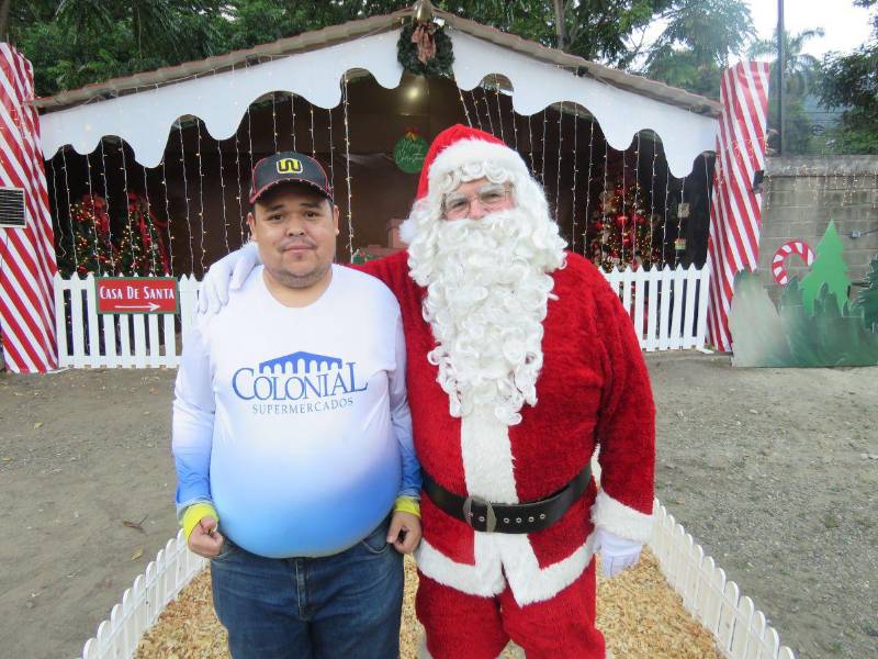 Supermercados Colonial comparte la magia del Christmas Village Market