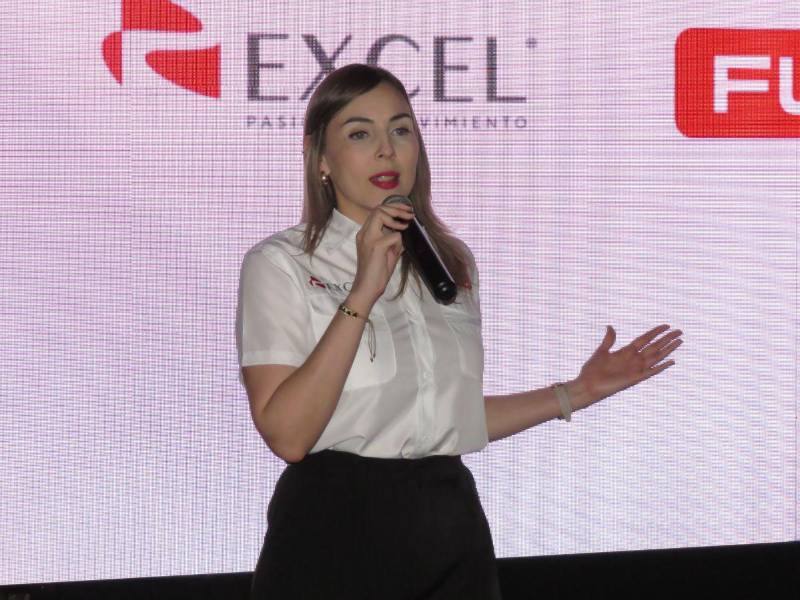 Evelyn Tábora, gerente de mercadeo Excel.