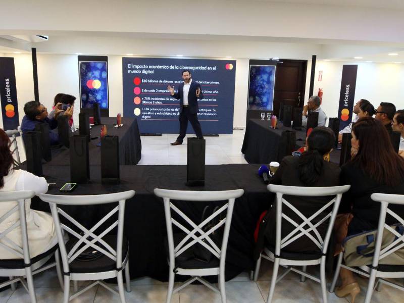 El sector financiero es uno de los más afectados por ataques cibernéticos, según el informe presentado.