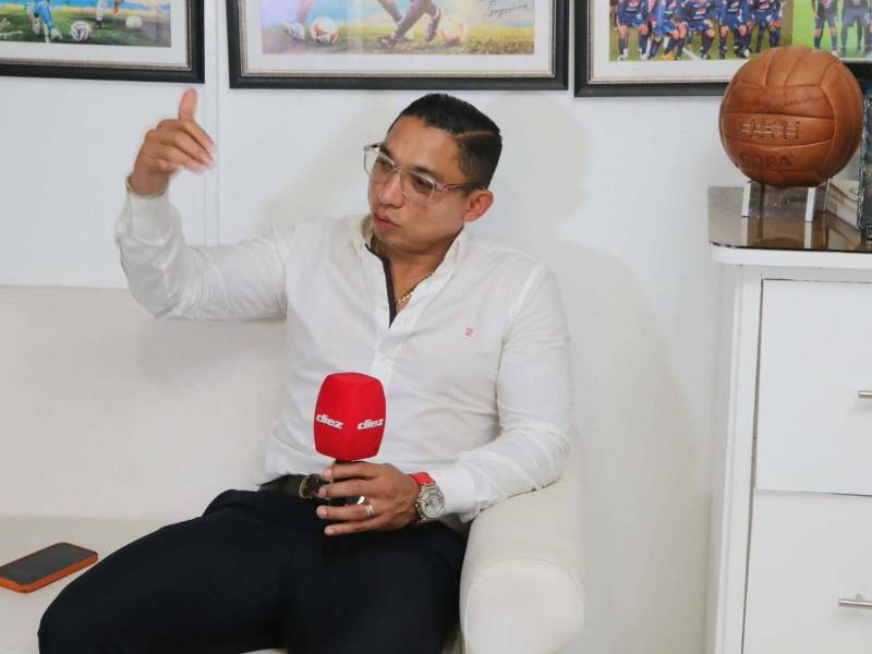 Emilio Izaguirre lo cuenta todo: su mensaje a Kervin y Dereck Moncada