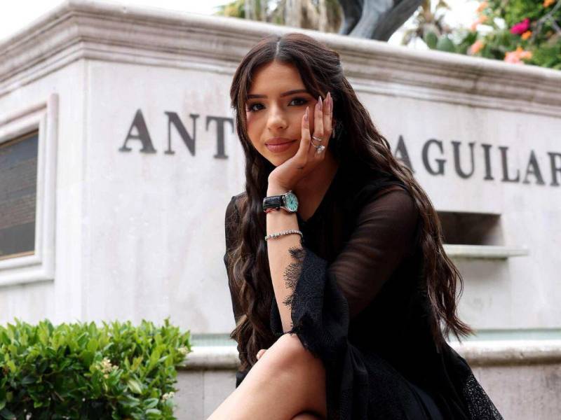 Ángela Aguilar se mantiene alejada del escándalo por la batalla de declaraciones entre Cazzu y Christian Nodal, sin embargo, reapareció a través de redes sociales con un mensaje que generó preocupación entre sus seguidores.