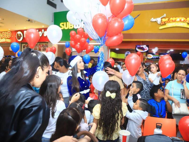 Un ambiente familiar y festivo se vivió en Mega Mall junto a Pepsi.