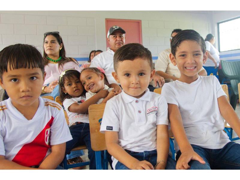 Fundación Ficohsa conmemora 28 años con la apertura de su centro preescolar número 152, en Olancho