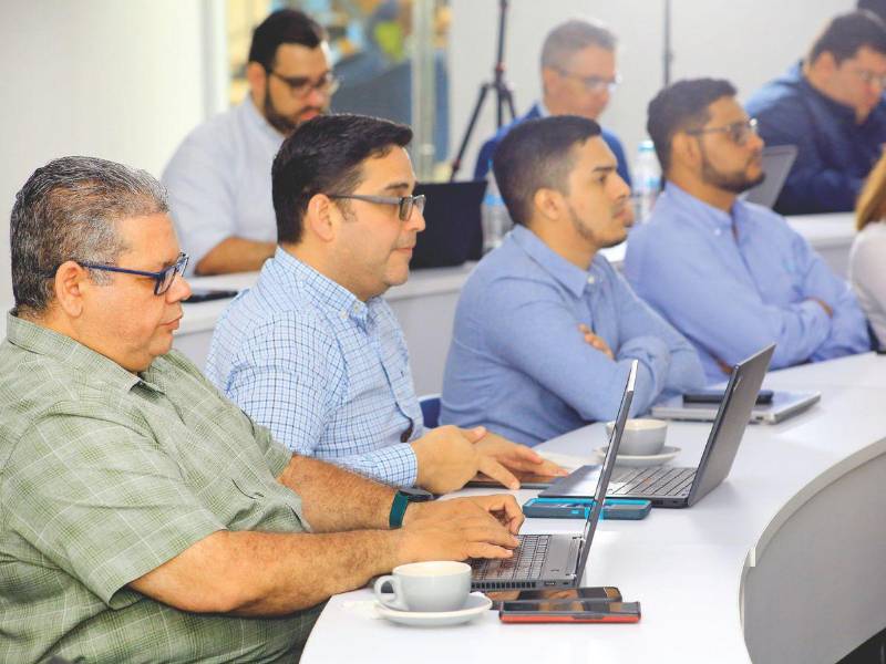 Los profesionales de Latinoamérica deben adquirir habilidades en el uso de las nuevas herramientas tecnológicas